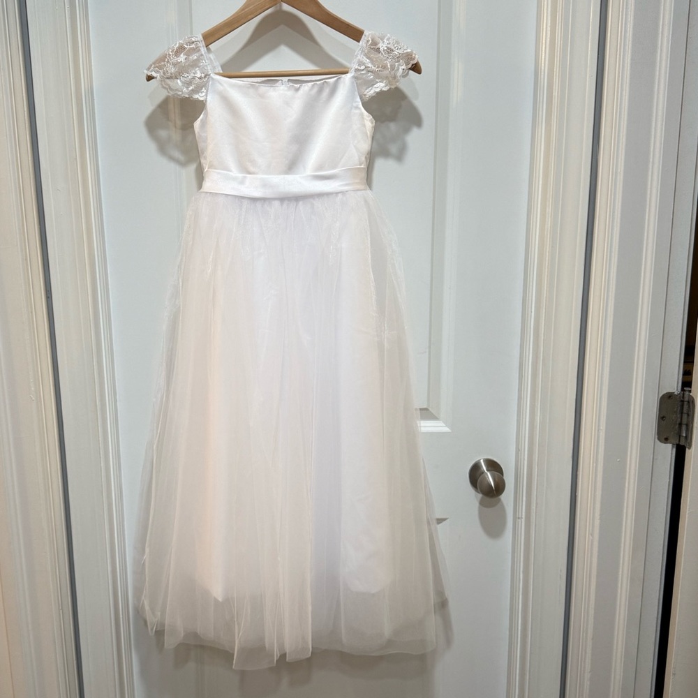Girls White Formal Tulle Dress with Lace Shoulders